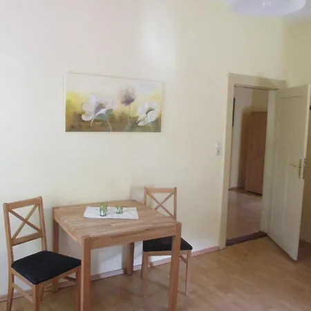 Ferienwohnung Bienenkorb Haus Apartment *