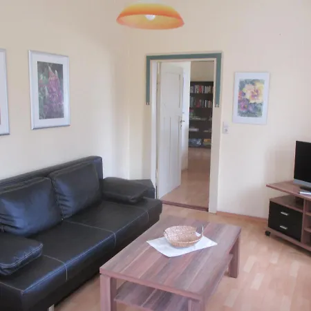 Ferienwohnung Bienenkorb Haus Apartamento Chorin